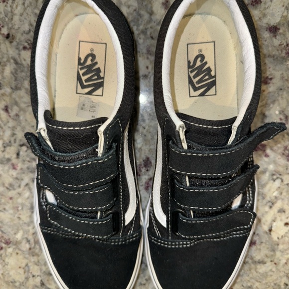 Vans Black & White 3 Strap Velcro Shoes Sze 9M / 10.5W - Picture 4 of 15